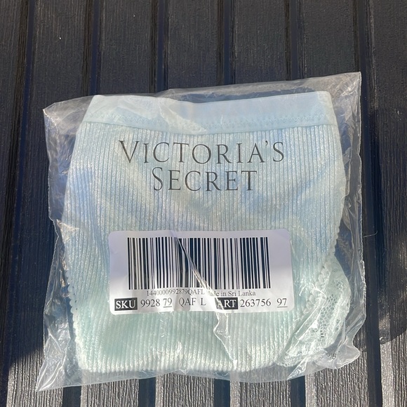 Victoria’s Secret - Luxe Velvet String Bikini - Large - Picture 10 of 13